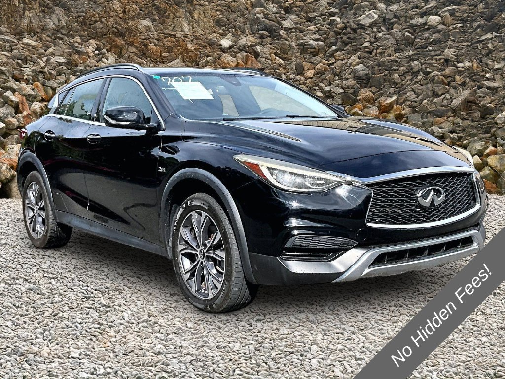 Used 2017 INFINITI QX30 AWD image 9