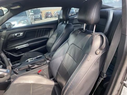 Used 2016 Ford Mustang Premium RWD image 9