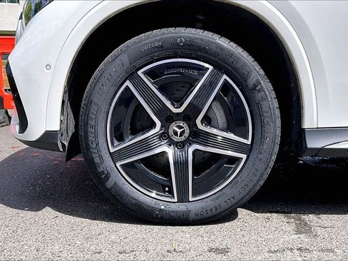 Certified 2025 Mercedes-Benz GLC 300 4MATIC image 8