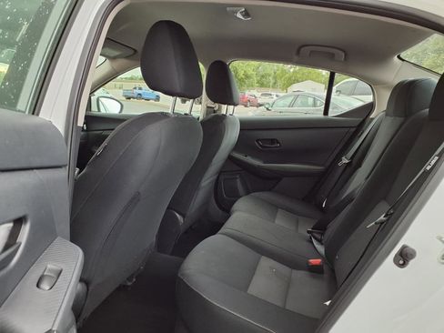 Used 2025 Nissan Sentra SV FWD image 19