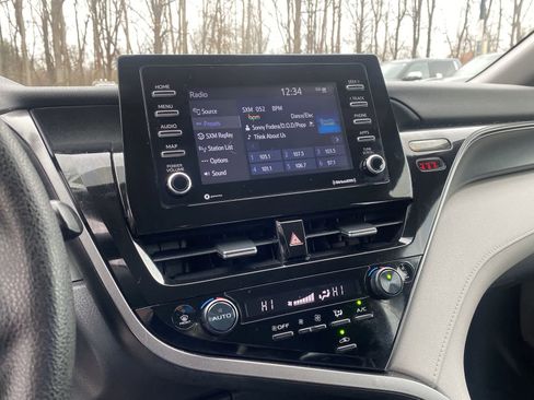 Used 2023 Toyota Camry LE image 33