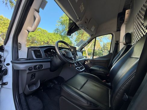 Used 2024 Ford Transit 250 148 Medium Roof w/ Load Area Protection Package image 10