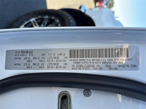 Used 2018 RAM 3500 SLT w/ Luxury Group image 44