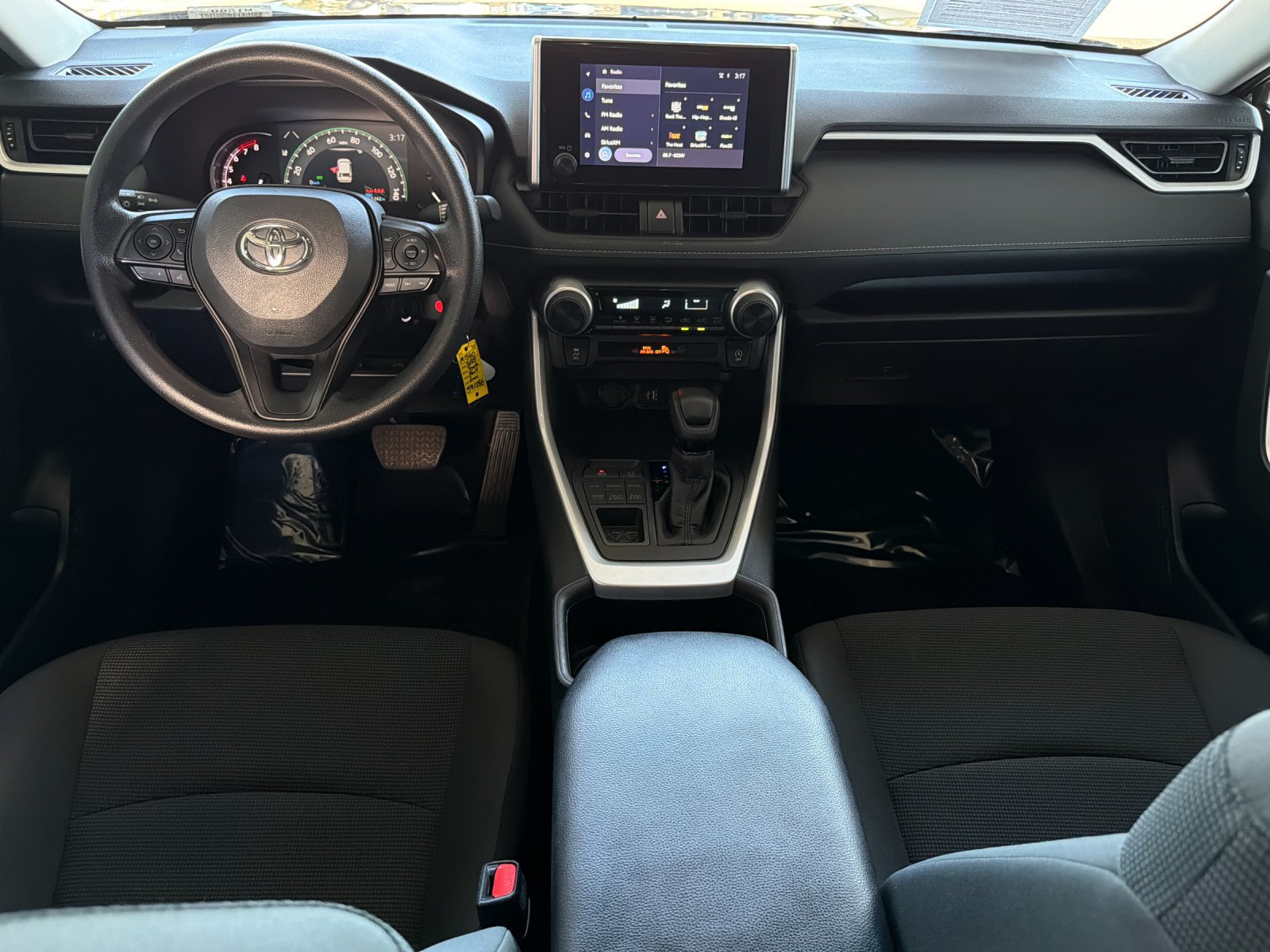 Used 2025 Toyota RAV4 LE AWD/4WD image 12