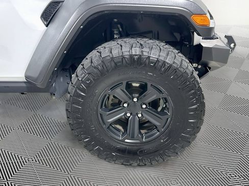 Used 2023 Jeep Gladiator Mojave w/ LED Lighting Group AWD/4WD image 20