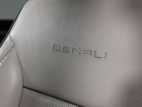 Used 2021 GMC Yukon XL Denali w/ Denali Ultimate Package image 61