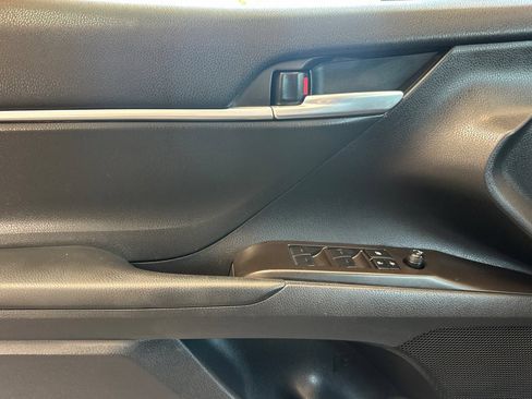 Used 2023 Toyota Camry SE w/ Audio Upgrade Package FWD image 12