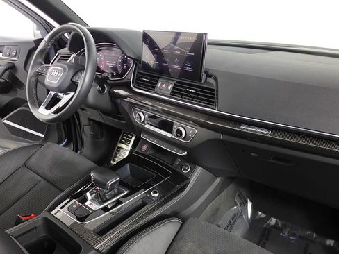 Used 2022 Audi SQ5 Premium Plus w/ Premium Plus Package image 13