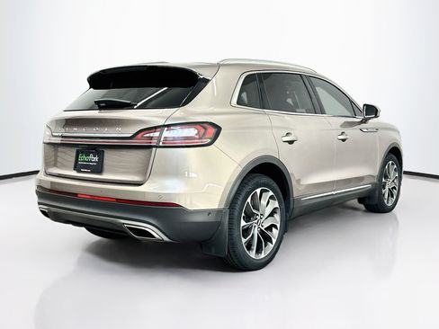 Used 2021 Lincoln Nautilus Reserve w/ Equipment Group 201A AWD/4WD image 9