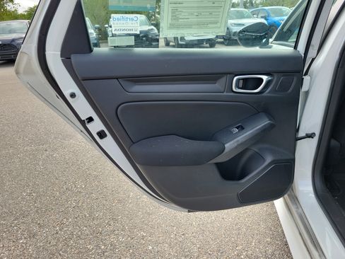 Used 2025 Honda Civic Sport image 13