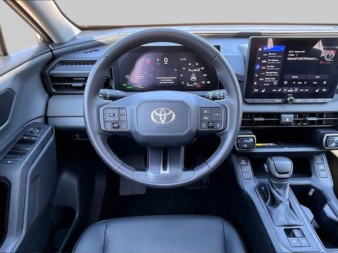 Used 2026 Toyota RAV4 XLE Premium AWD/4WD image 6