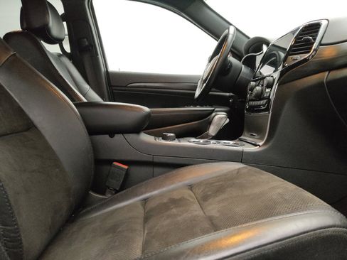 Used 2022 Jeep Grand Cherokee Laredo X AWD/4WD image 21