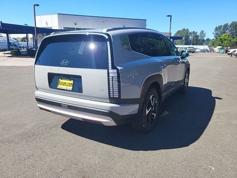 New 2026 Hyundai Ioniq 9 SE image 8