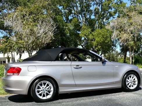 Used 2011 BMW 128i Convertible image 38