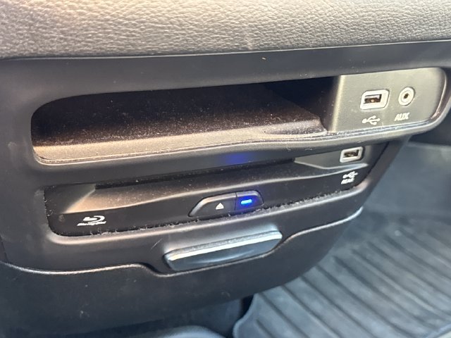 Used 2020 Chrysler Pacifica Limited w/ Advanced Safetytec Group FWD image 29