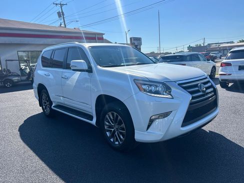 Used 2019 Lexus GX 460 Luxury AWD/4WD image 3