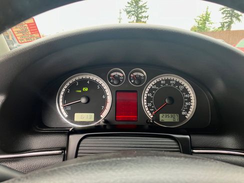 Used 2003 Volkswagen Passat W8 image 25