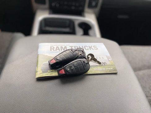 Used 2018 RAM 2500 Big Horn AWD/4WD image 37