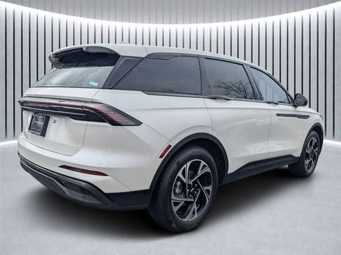 New 2026 Lincoln Nautilus Premier w/ Jet Appearance Package image 3