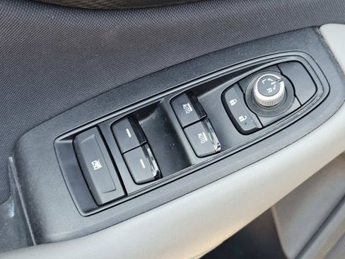 Used 2024 Subaru Outback Premium AWD/4WD image 16