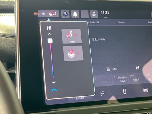 Used 2022 Jeep Compass Limited image 19