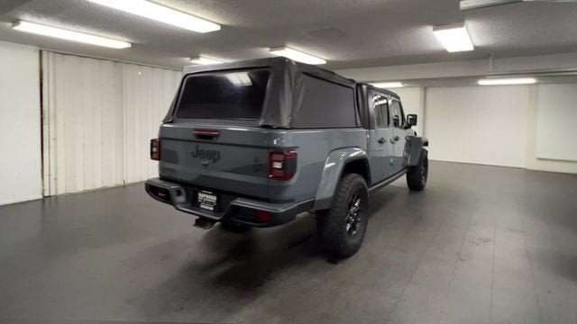 Used 2024 Jeep Gladiator Sport AWD/4WD image 8