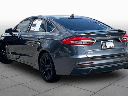 Used 2019 Ford Fusion SE w/ Equipment Group 151A FWD image 12
