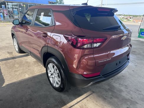 Used 2021 Chevrolet TrailBlazer LS FWD image 5