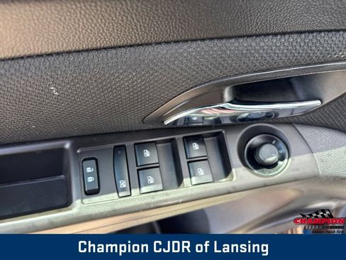 Used 2015 Chevrolet Cruze LT FWD image 13