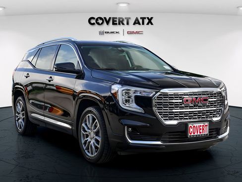 Used 2022 GMC Terrain Denali w/ Denali Premium Package AWD/4WD image 9