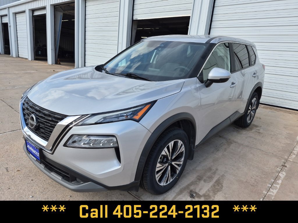 Used 2023 Nissan Rogue SV FWD image 3