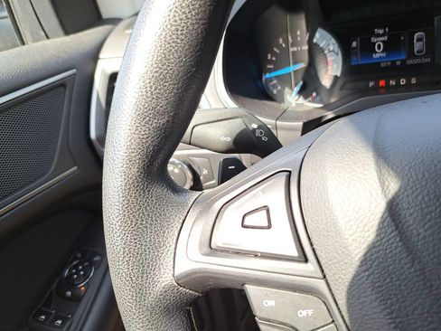 Used 2016 Ford Edge SE AWD/4WD image 19