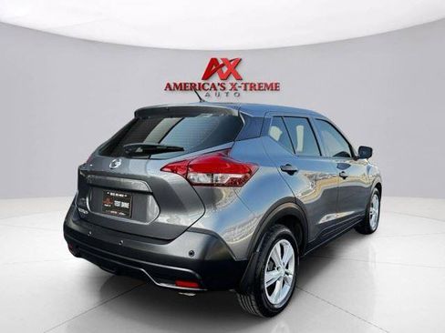 Used 2020 Nissan Kicks S FWD image 6
