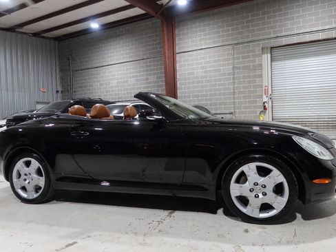 Used 2005 Lexus SC 430 Convertible w/ Preferred Accessory Pkg RWD image 7