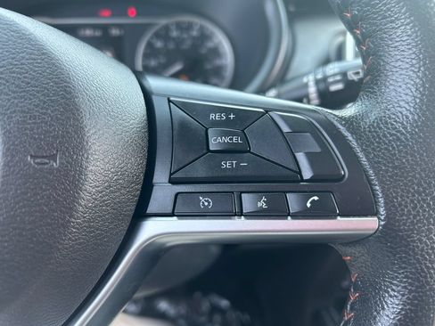 Used 2020 Nissan Kicks SR w/ SR Premium Package FWD image 21