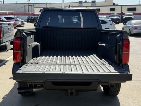 Used 2025 Toyota Tacoma SR5 RWD image 31