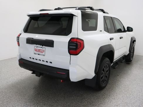 Used 2025 Toyota 4Runner SR5 RWD image 7