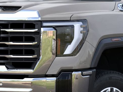 New 2026 GMC Sierra 2500 SLE image 10