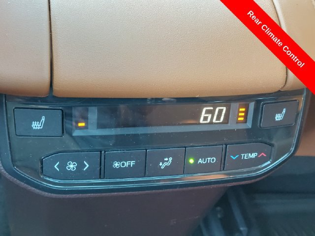 Certified 2020 Toyota Highlander Platinum AWD/4WD image 34