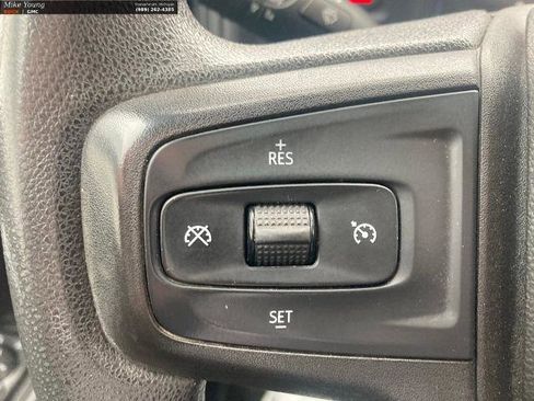 Used 2020 Chevrolet Silverado 1500 Custom Trail Boss w/ Custom Convenience Package AWD/4WD image 21