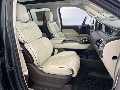 Used 2021 Lincoln Navigator Black Label AWD/4WD image 23