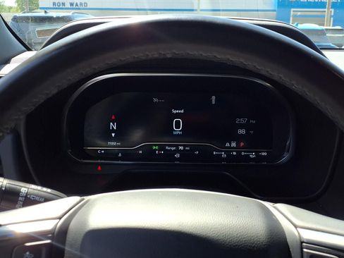 Used 2024 Chevrolet Suburban LT AWD/4WD image 10