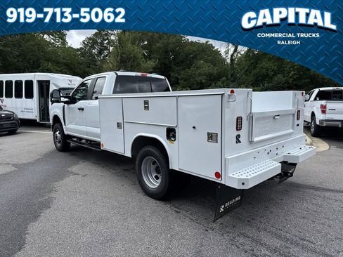New 2025 Ford F350 XL w/ XL Chrome Package image 6