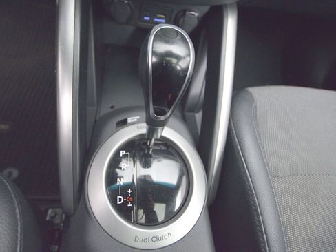 Used 2014 Hyundai Veloster w/ Style Package 02 image 24