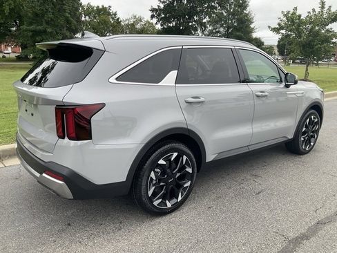 New 2026 Kia Sorento EX image 11