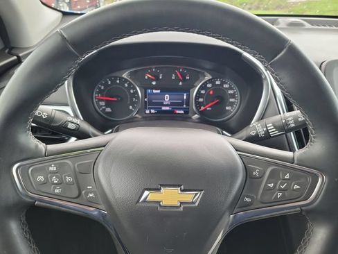 Used 2024 Chevrolet Equinox LT FWD image 19
