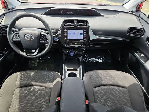 Used 2022 Toyota Prius LE AWD/4WD image 25