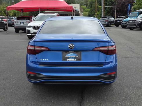 Used 2023 Volkswagen Jetta Sport FWD image 13