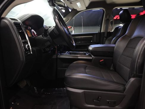 Used 2018 RAM 2500 Big Horn w/ Sport Appearance Group AWD/4WD image 13