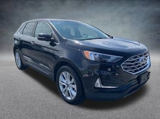 Certified 2022 Ford Edge Titanium image 1